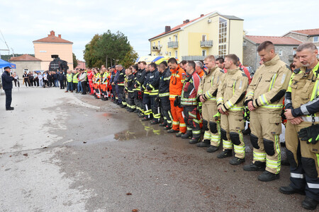 ŽELEZNIŠKA NESREČA VAJA 81 FOTO LJUBO VUKELIČ